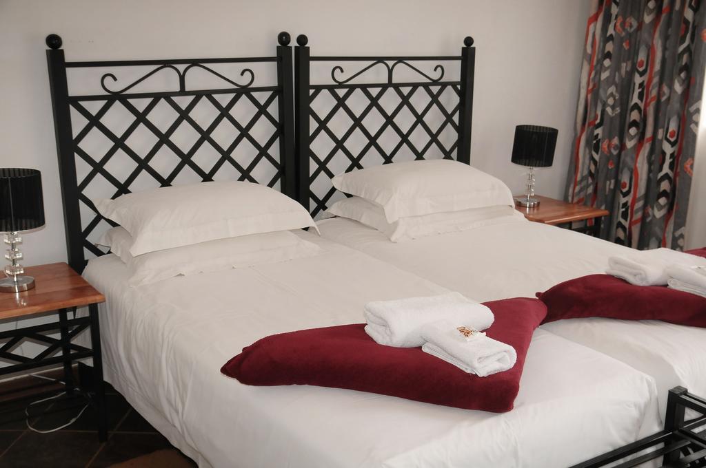 Mount Azimbo Lodge Louis Trichardt Esterno foto