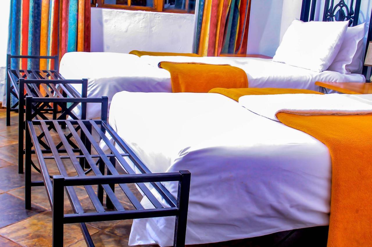 Mount Azimbo Lodge Louis Trichardt Esterno foto