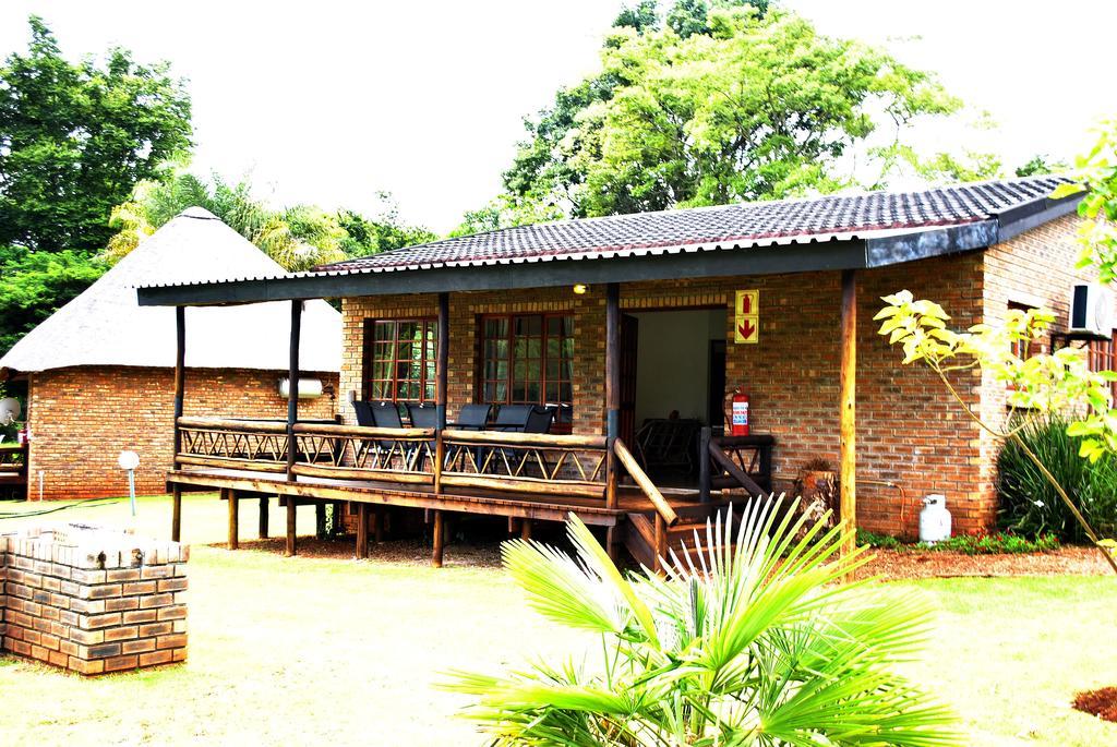 Mount Azimbo Lodge Louis Trichardt Esterno foto